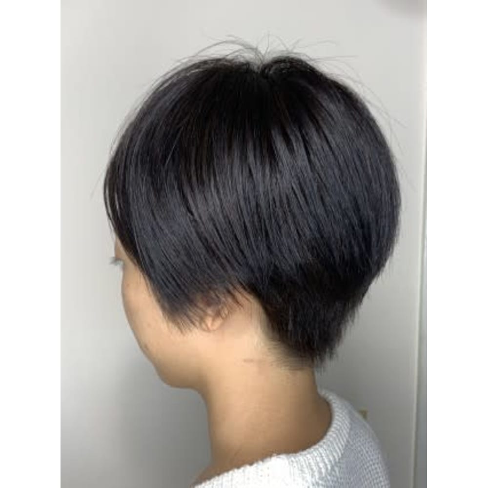 ショートでも自然な仕上がりのクセストパー Brooch ブローチ のヘアスタイル 美容院 美容室を予約するなら楽天ビューティ