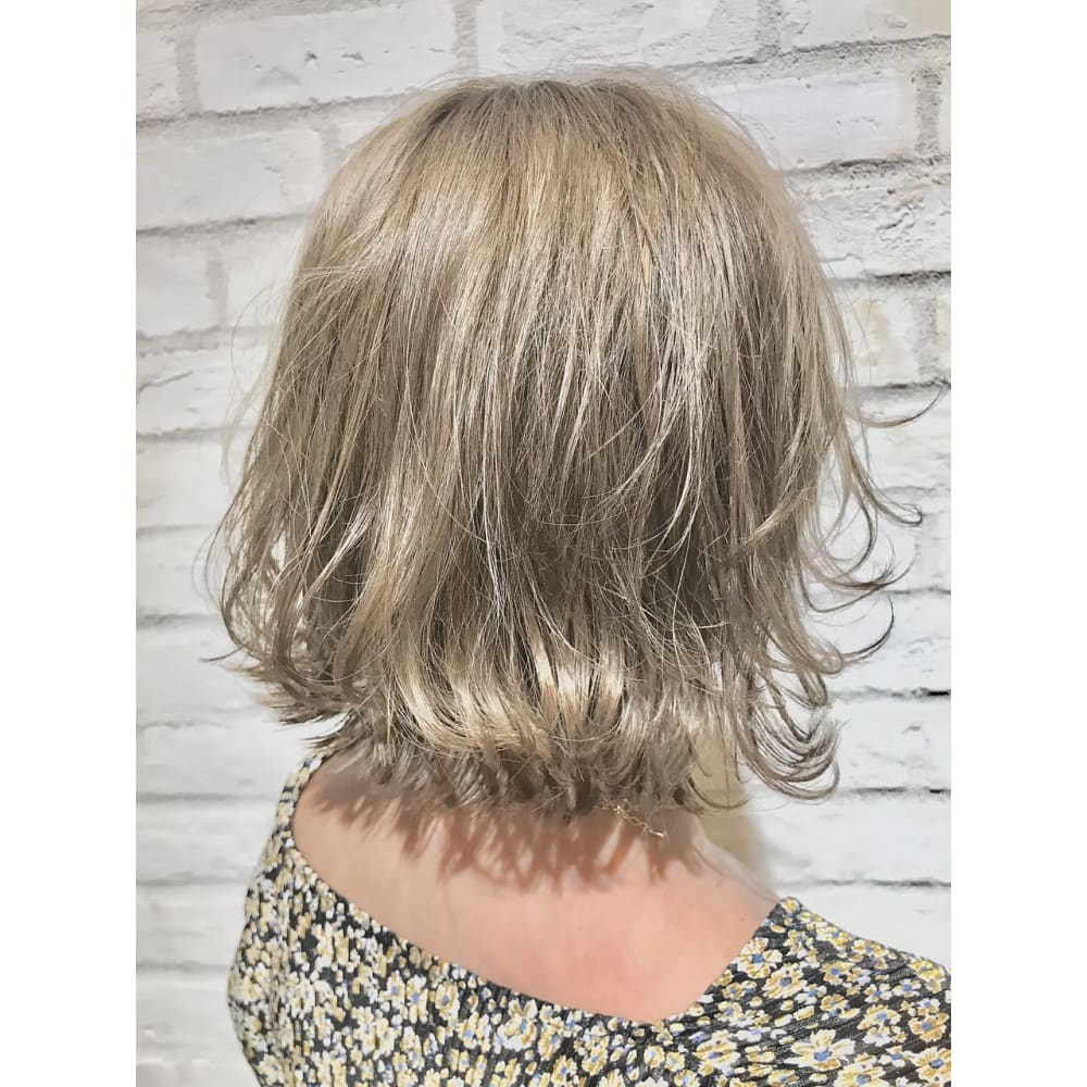 Lee Aimer南堀江 外国人風ブロンド Lee Aimer 南堀江 リー エメ ミナミホリエ のヘアスタイル 美容院 美容室を予約するなら楽天ビューティ Lee Aimer南堀江 外国人風ブロンド Lee Aimer 南堀江 リー エメ ミナミホリエ のヘアスタイル 美容院 美容室を予約するなら楽天ビューティ
