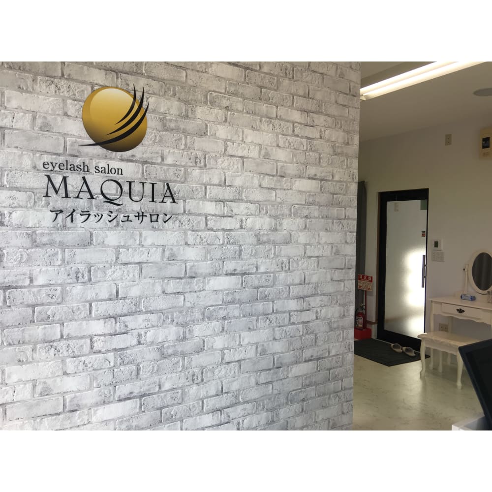 MAQUIA 小山店