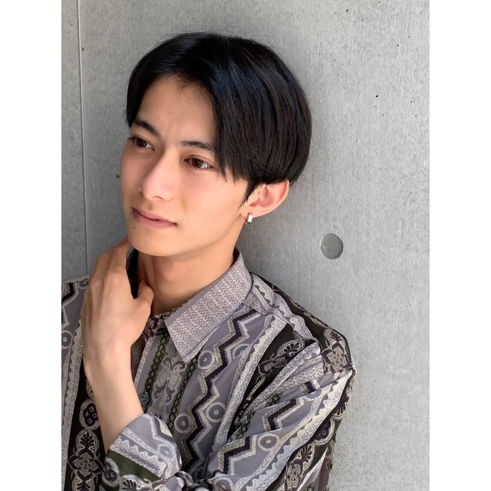男性に人気 前髪カールストレートパーマ 自然な仕上がり Overlay 男性に人気 前髪カールストレートパーマ 自然な仕上がり Overlay