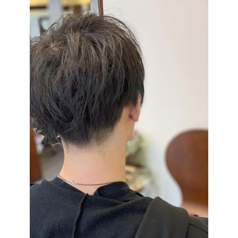 インナーカラー ディープシー軽やかマッシュ Rene 経堂店 ルネ キョウドウテン のヘアスタイル 美容院 美容室を予約するなら楽天ビューティ インナーカラー ディープシー軽やかマッシュ Rene 経堂店 ルネ キョウドウテン のヘアスタイル 美容院 美容室を予約するなら楽天ビューティ