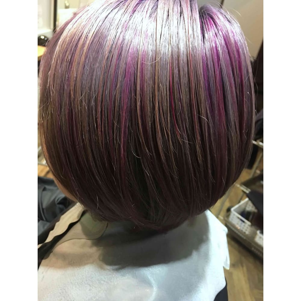 モノトーンカラー ピンクメッシュ Flag フラッグ のヘアスタイル 美容院 美容室を予約するなら楽天ビューティ