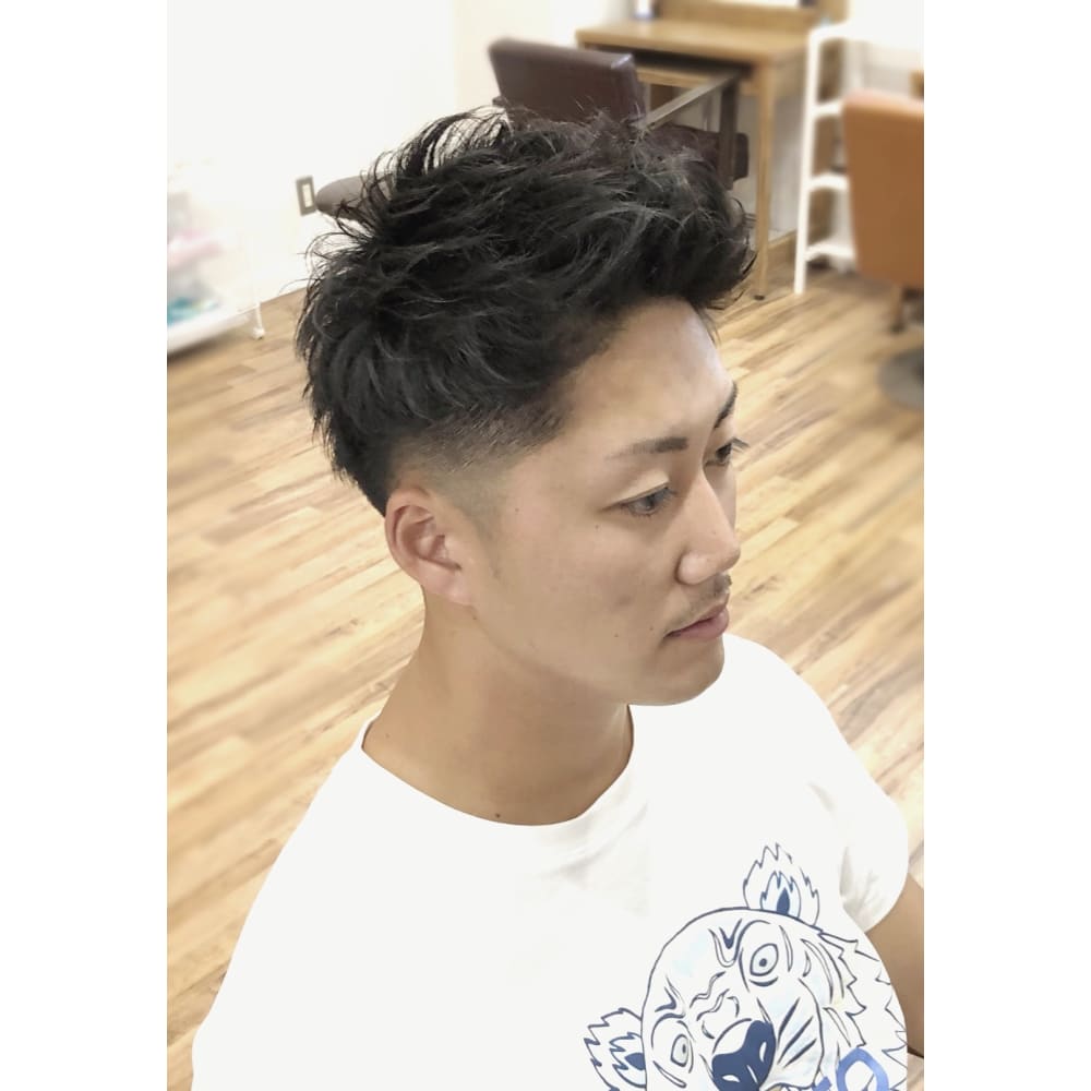 ジェットモヒカン パーマ Hair Studio Romeo ロメオ のヘアスタイル 美容院 美容室を予約するなら楽天ビューティ ジェットモヒカン パーマ Hair Studio Romeo ロメオ のヘアスタイル 美容院 美容室を予約するなら楽天ビューティ