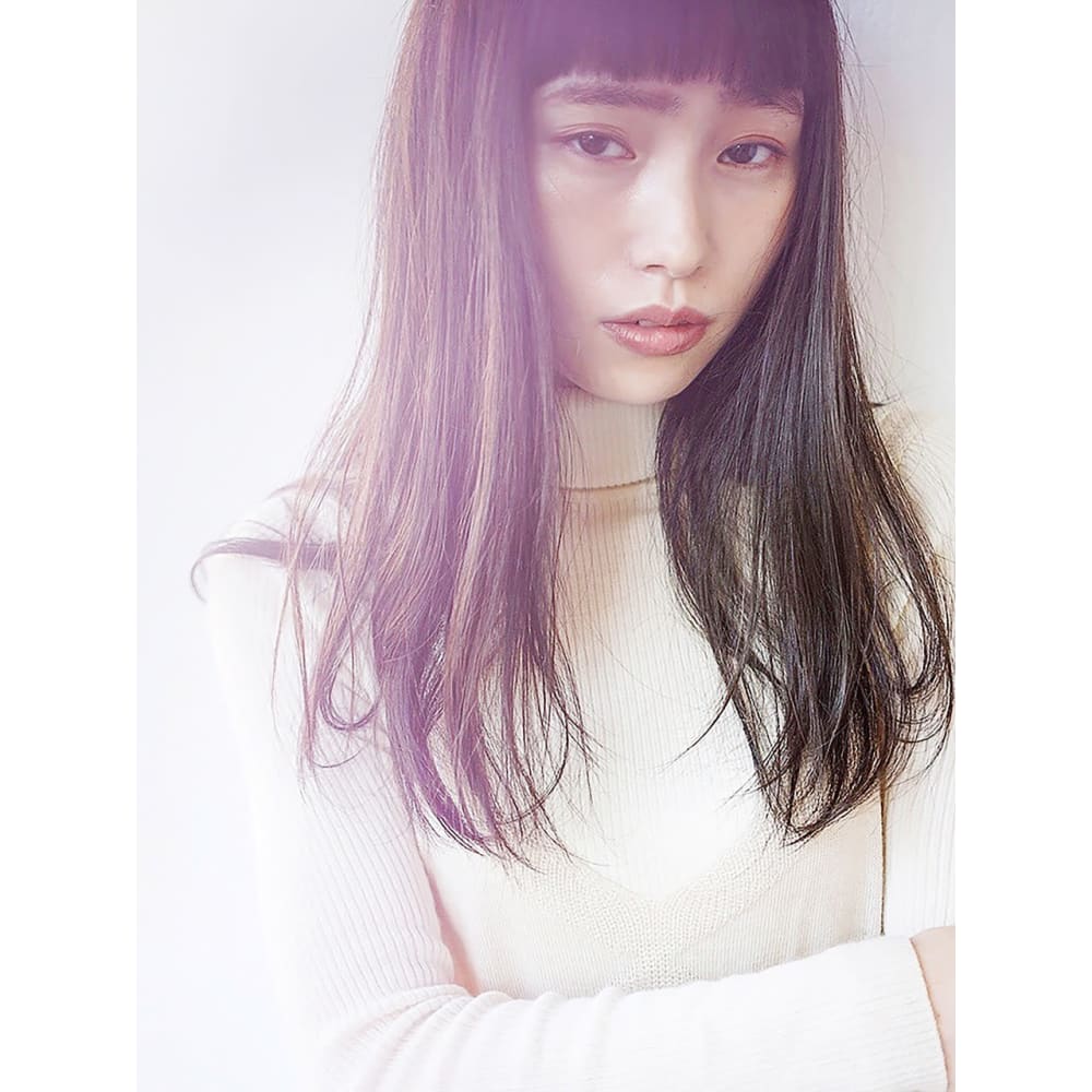 オン眉でオシャレに無造作ヘア Oorry オーリー のヘアスタイル 美容院 美容室を予約するなら楽天ビューティ