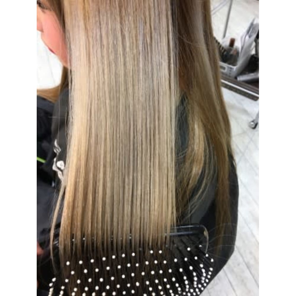 ホワイトミルクティーカラー Crea渋沢 クレアシブサワ のヘアスタイル 美容院 美容室を予約するなら楽天ビューティ