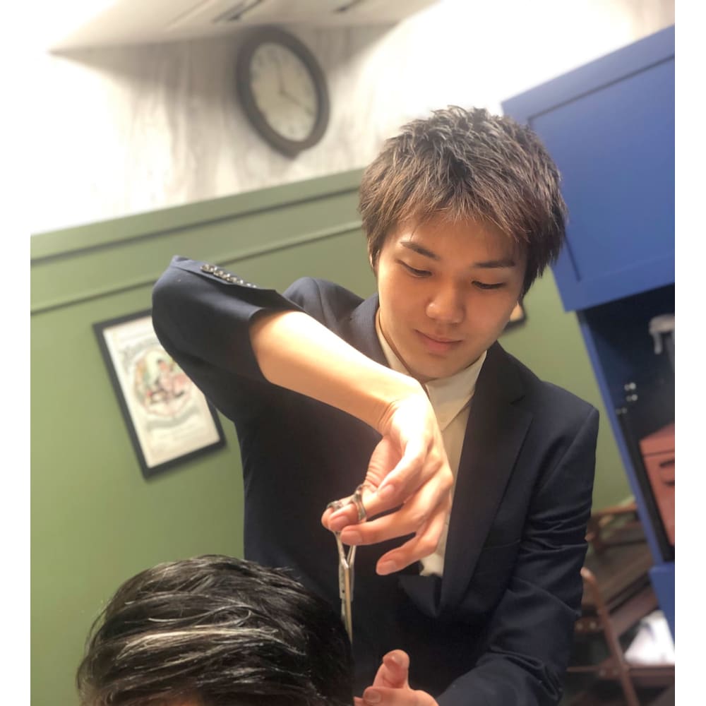 田鳥 佑斗 ヘアサロン大野 ニューオータニ大阪 ヘアサロンオオノ ニューオータニオオサカ のスタッフ 美容院 美容室を予約するなら楽天ビューティ