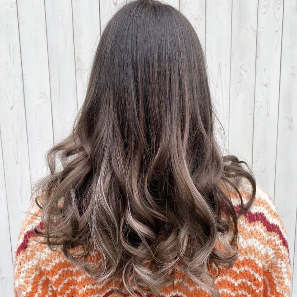 メッシュはエクステで表現 Lohas ロハス のヘアスタイル 美容院 美容室を予約するなら楽天ビューティ メッシュはエクステで表現 Lohas ロハス のヘアスタイル 美容院 美容室を予約するなら楽天ビューティ