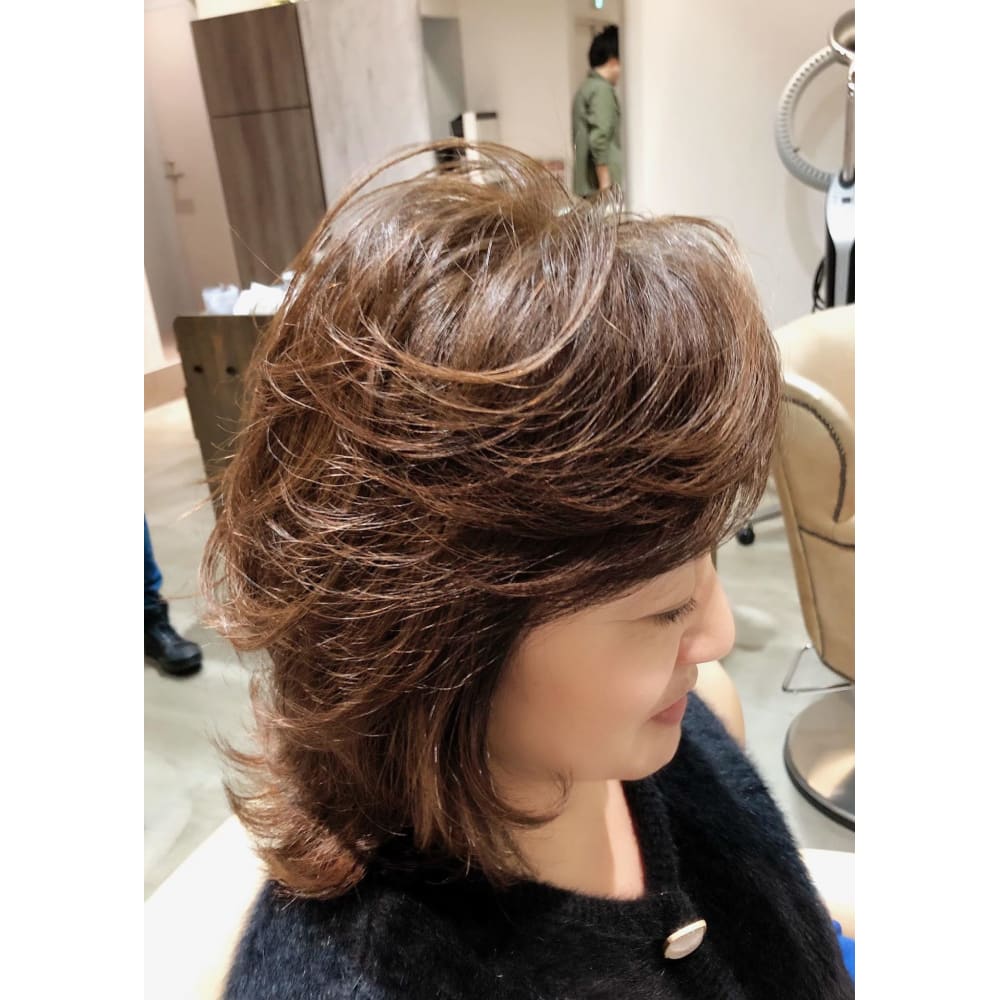 伸ばし途中もお手入れ楽なウルフレイヤー Hair Make Opsis オプシス のヘアスタイル 美容院 美容室を予約するなら楽天ビューティ