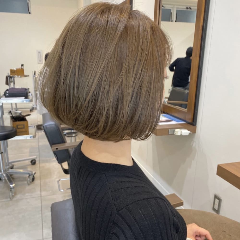 30 40代美シルエットシンプルボブ Houle ウル のヘアスタイル 美容院 美容室を予約するなら楽天ビューティ