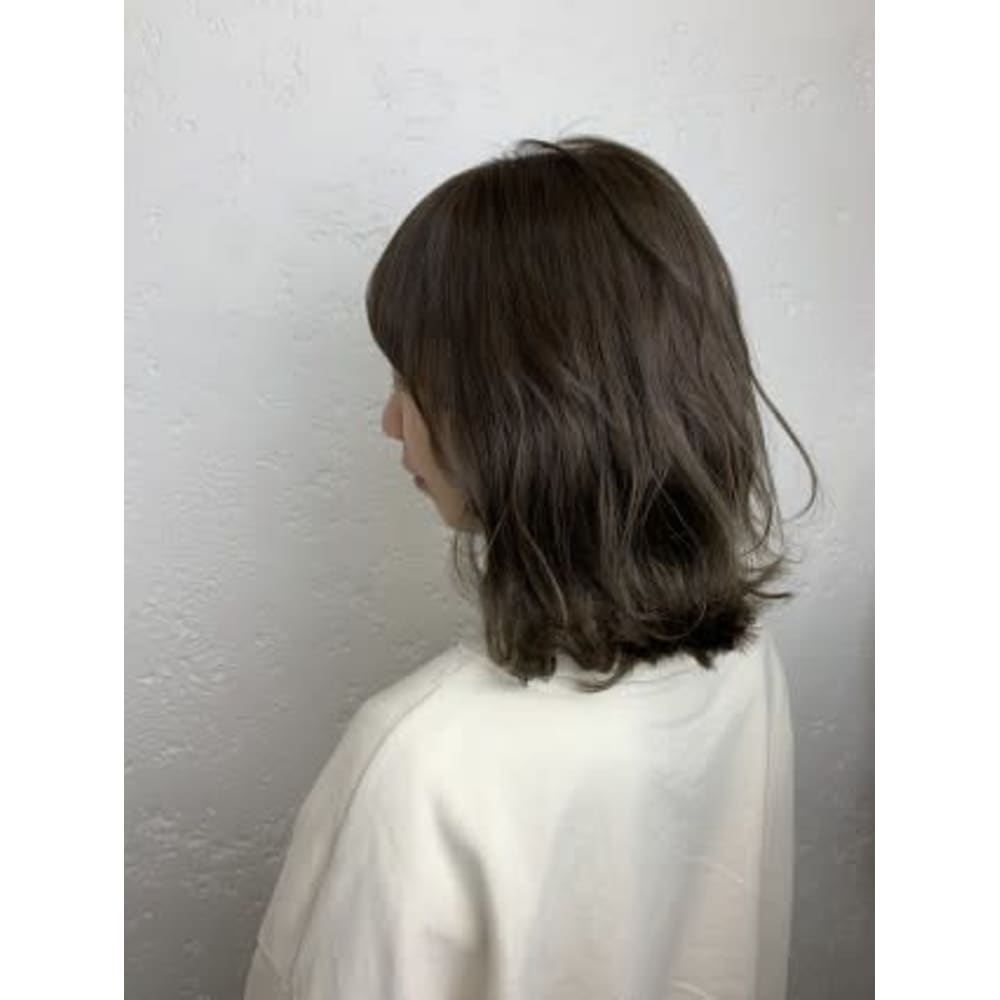 グレージュ イルミナカラースターダスト タンバルモリ池袋 Prize Iris 池袋東口店 プライズアイリス イケブクロヒガシグチテン のヘアスタイル 美容院 美容室を予約するなら楽天ビューティ