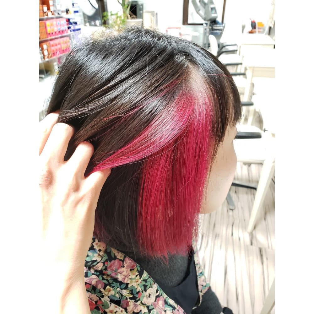 インナーカラー 美容室 マーラ ビヨウシツ マーラ のヘアスタイル 美容院 美容室を予約するなら楽天ビューティ