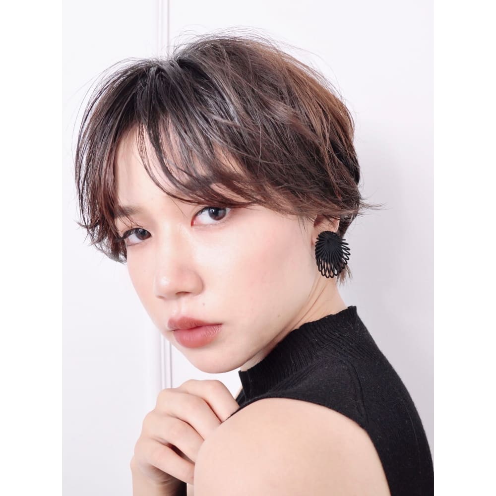 お手入れ簡単 大人ショートウェーブヘア Beautrium Peninsula お手入れ簡単 大人ショートウェーブヘア Beautrium Peninsula