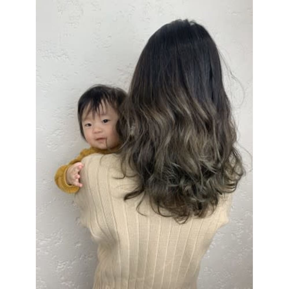 ママヘア グラデーション イルミナカラー Prize Iris 池袋東口店 プライズアイリス イケブクロヒガシグチテン のヘアスタイル 美容院 美容室を予約するなら楽天ビューティ