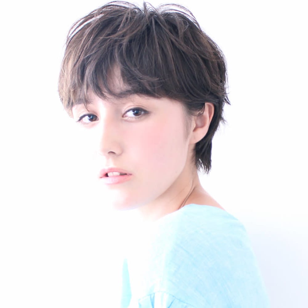 清潔感のある大人のショート Beautrium 表参道 ビュートリアム オモテサンドウ のヘアスタイル 美容院 美容室を予約するなら楽天ビューティ