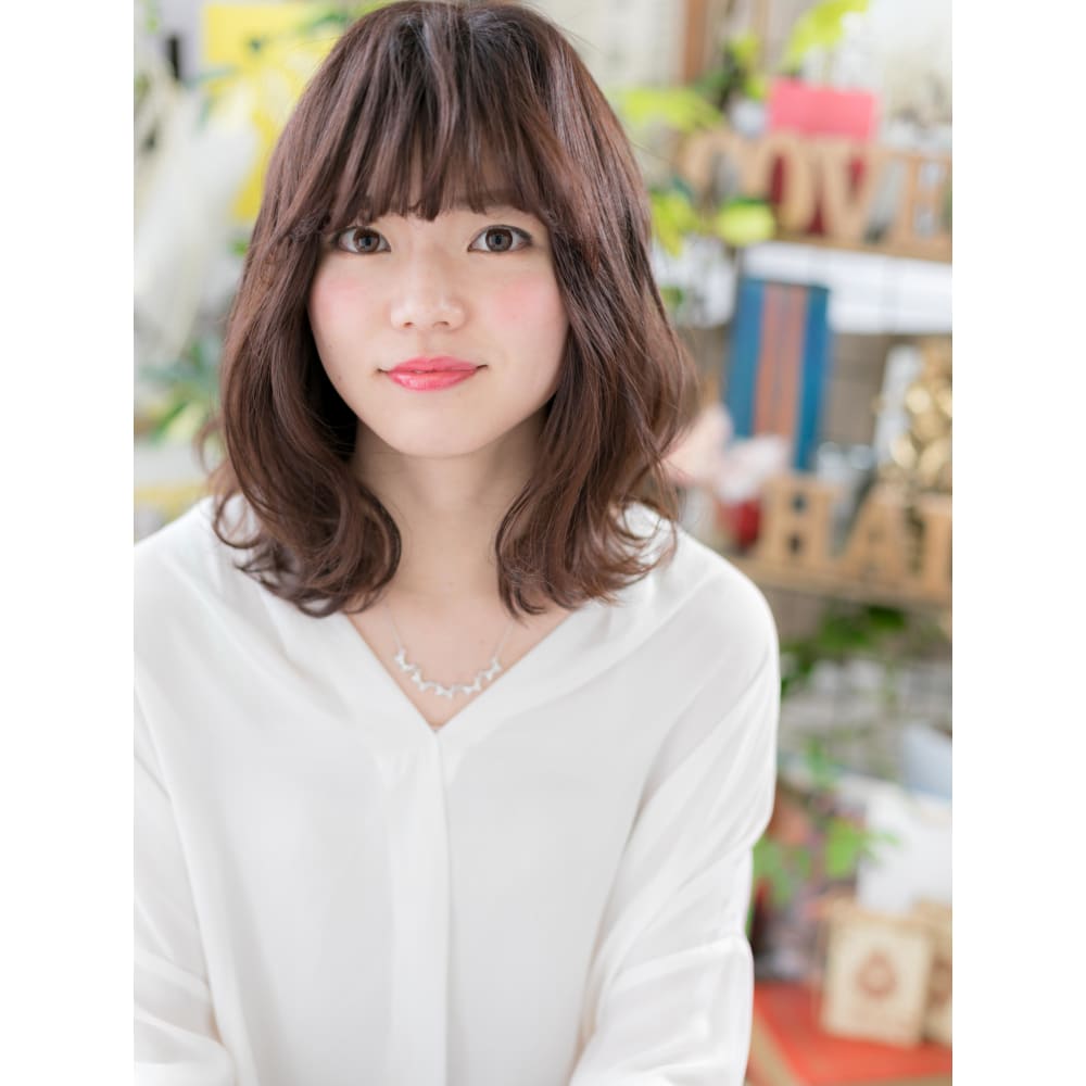 Bliss 大人かわいい くせ毛風くびれセミディ Cover Hair Bliss 大宮西口店 髪質改善 縮毛矯正 ヘッドスパ カバーヘアブリス オオミヤニシグチテン のヘアスタイル 美容院 美容室を予約するなら楽天ビューティ