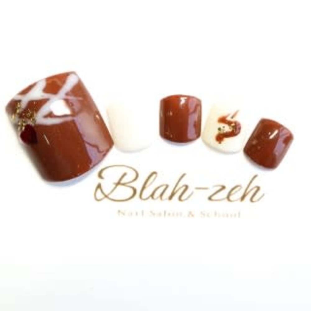 チョコレートフットネイル Blah Zeh ブラゼ のネイルデザイン ネイル まつげサロンを予約するなら楽天ビューティ
