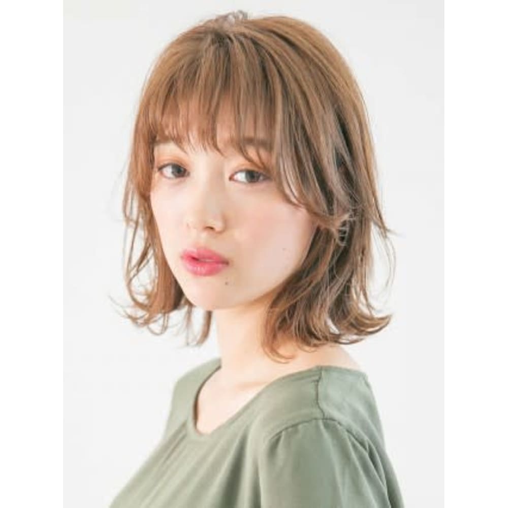 外ハネ切りっぱなしボブ Hair Make Earth 大分森町店 ヘアメイクアース オオイタモリマチテン のヘアスタイル 美容院 美容室を予約するなら楽天ビューティ