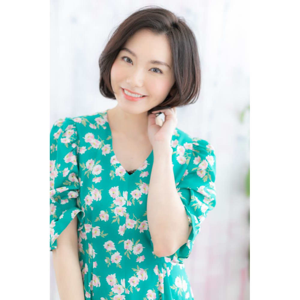 洗練された大人ピュア アシンメトリーな黒髪ボブディ Miq 日暮里店 ミック のヘアスタイル 美容院 美容室を予約するなら楽天ビューティ