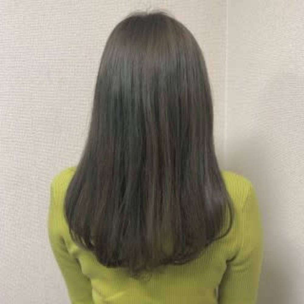 オリーブアッシュグレー Luana Hair Treatment ルアナヘアーアンドトリートメント のヘアスタイル 美容院 美容室を予約するなら楽天ビューティ