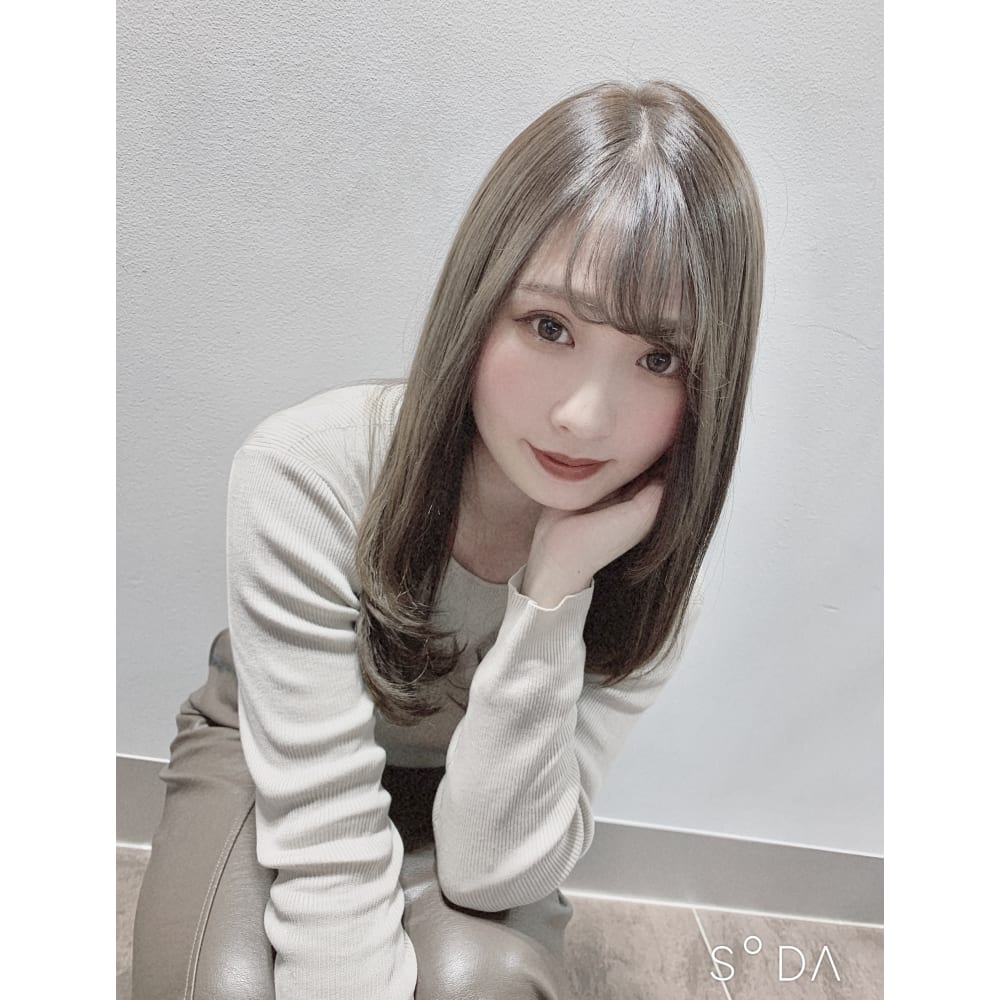 ミルクティーグレージュワンカールセミディ 担当 山村 Euphoria Shibuya Grande 渋谷 ユーフォリア シブヤ グランデ のヘアスタイル 美容院 美容室を予約するなら楽天ビューティ ミルクティーグレージュワンカールセミディ 担当 山村 Euphoria Shibuya Grande 渋谷 ユーフォリア シブヤ グランデ のヘアスタイル 美容院 美容室を予約するなら楽天ビューティ