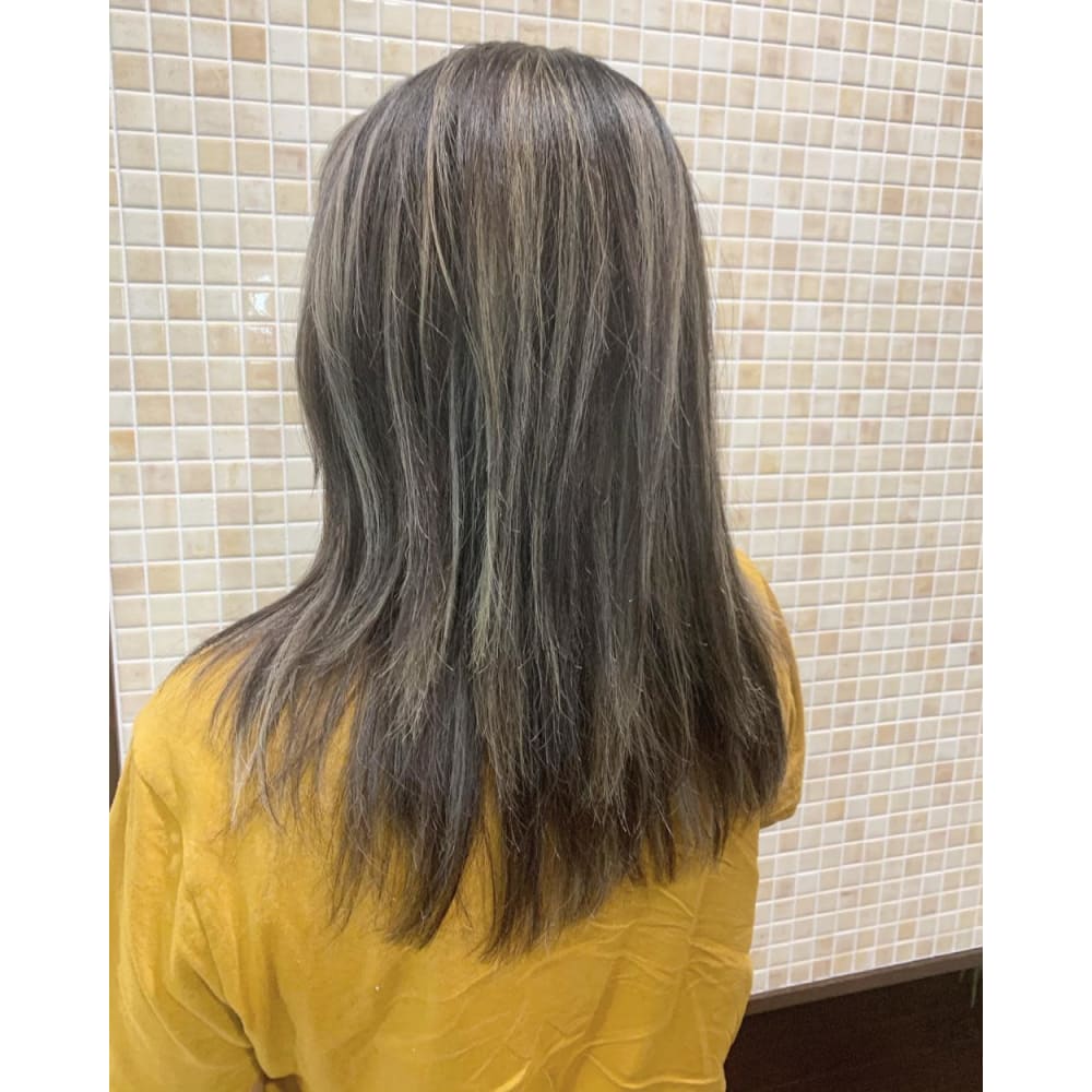 ハイレイヤー コントラストハイライト Ark Ing アークイング のヘアスタイル 美容院 美容室を予約するなら楽天ビューティ