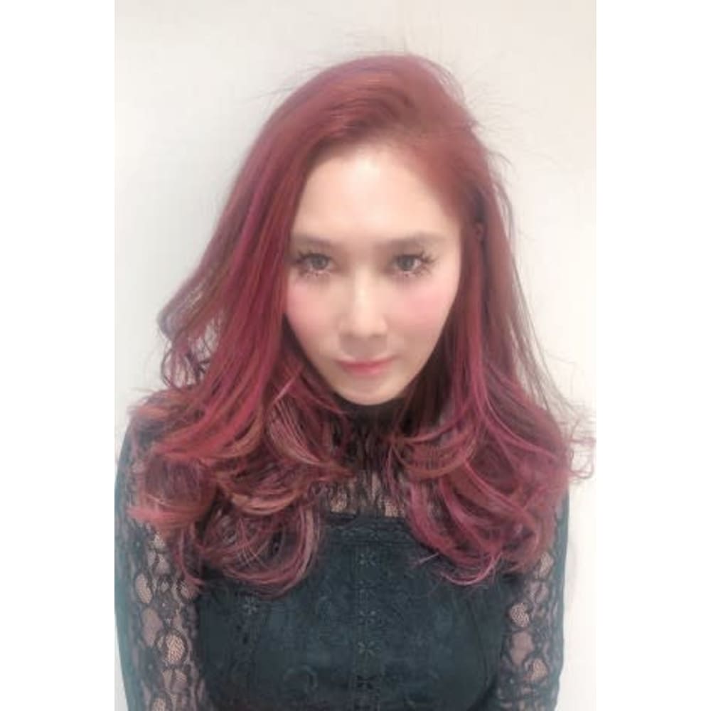 Highlights Hiro 巻き髪 Neaf ニーフ のヘアスタイル 美容院 Highlights Hiro 巻き髪 Neaf ニーフ のヘアスタイル 美容院