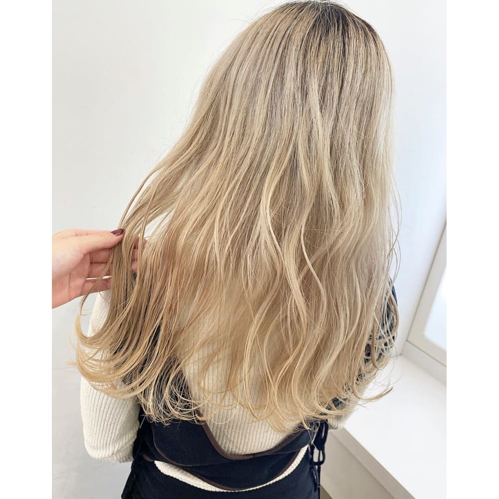 ミルクティーベージュ Hair Studio Olive 心斎橋店 ヘアースタジオオリーブシンサイバシテン のヘアスタイル 美容院 美容室を予約するなら楽天ビューティ