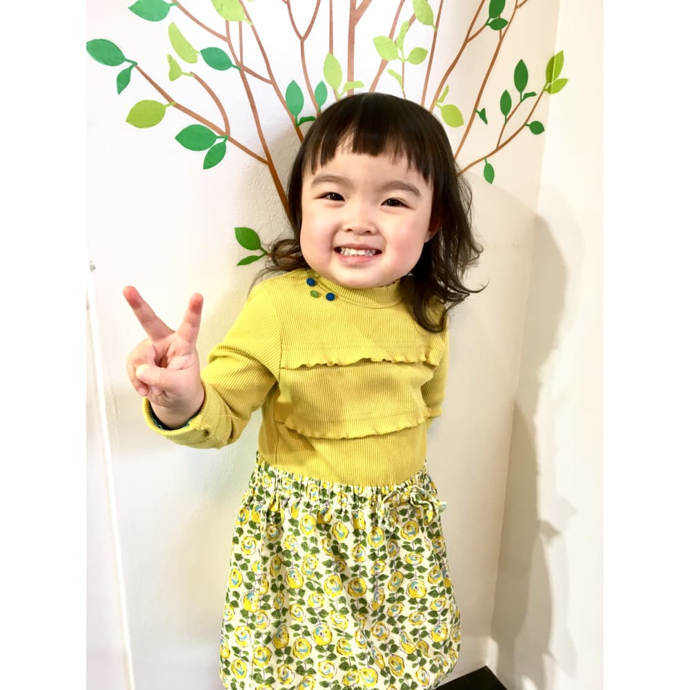 キッズ ぱっつん前髪ミディアム Hair Make Buono ヘアーアンドメイク ボーノ のヘアスタイル 美容院 美容室を予約するなら楽天ビューティ