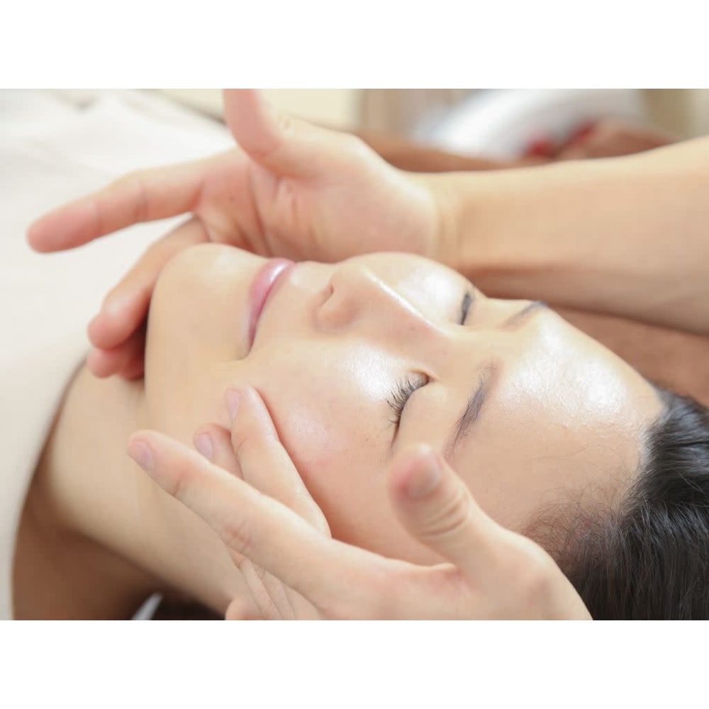 凄腕ハンドマッサージ 美白リフトupフェイシャル60分 7000 肌質別本格スキンケア 本格オイルリンパ リラクゼーションヘッドスパ もみ優 ホンカクオイルリンパ リラクゼーションヘッドスパ モミユウ のこだわり特集 リラク マッサージサロンを予約するなら楽天