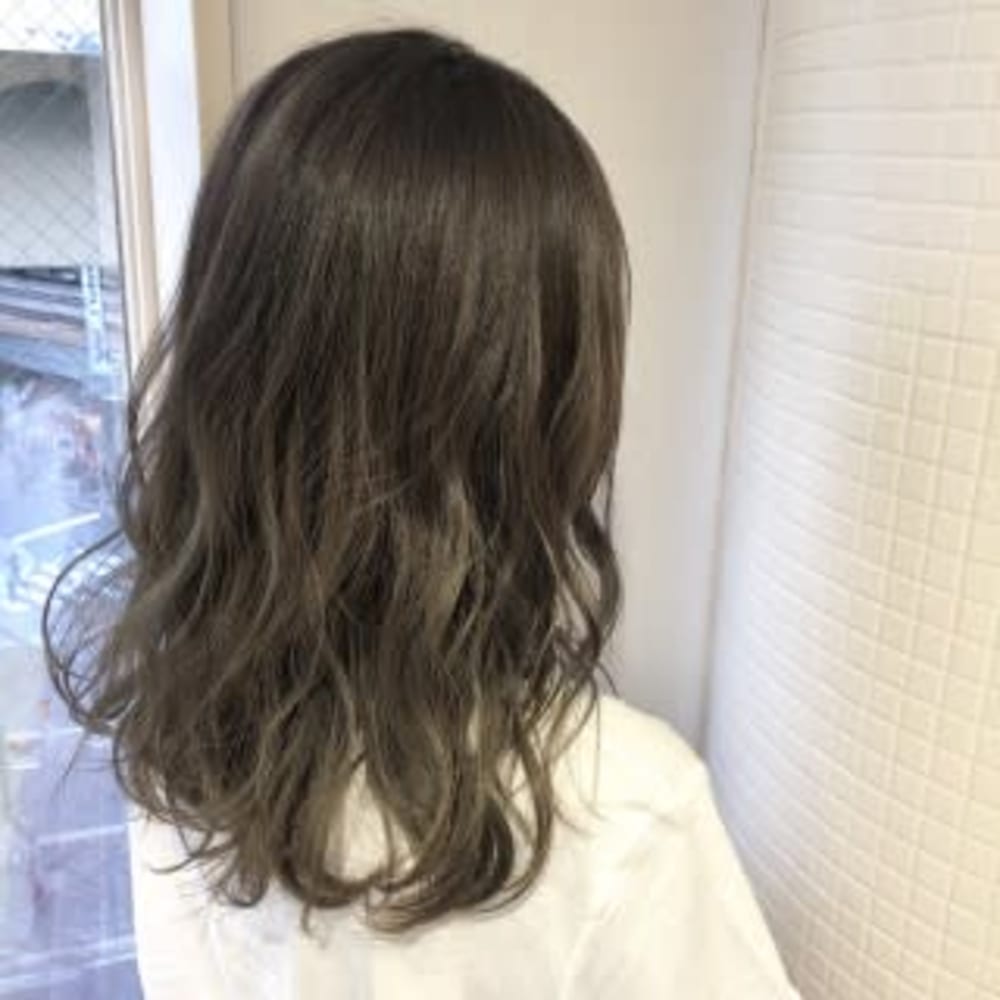 カーキグレージュ Eleanor 自由が丘店 エレノアジユウガオカテン のヘアスタイル 美容院 美容室を予約するなら楽天ビューティ カーキグレージュ Eleanor 自由が丘店 エレノアジユウガオカテン のヘアスタイル 美容院 美容室を予約するなら楽天ビューティ
