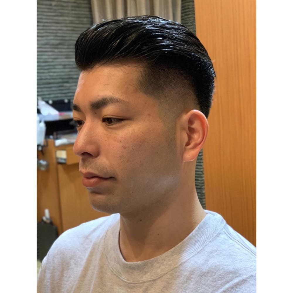 硬い髪もカチッとシチサン アイロンパーマバックスタイル ヘアーモードキクチ 銀座店 ヘアーモードキクチ のヘアスタイル 美容院 美容室を予約するなら楽天ビューティ