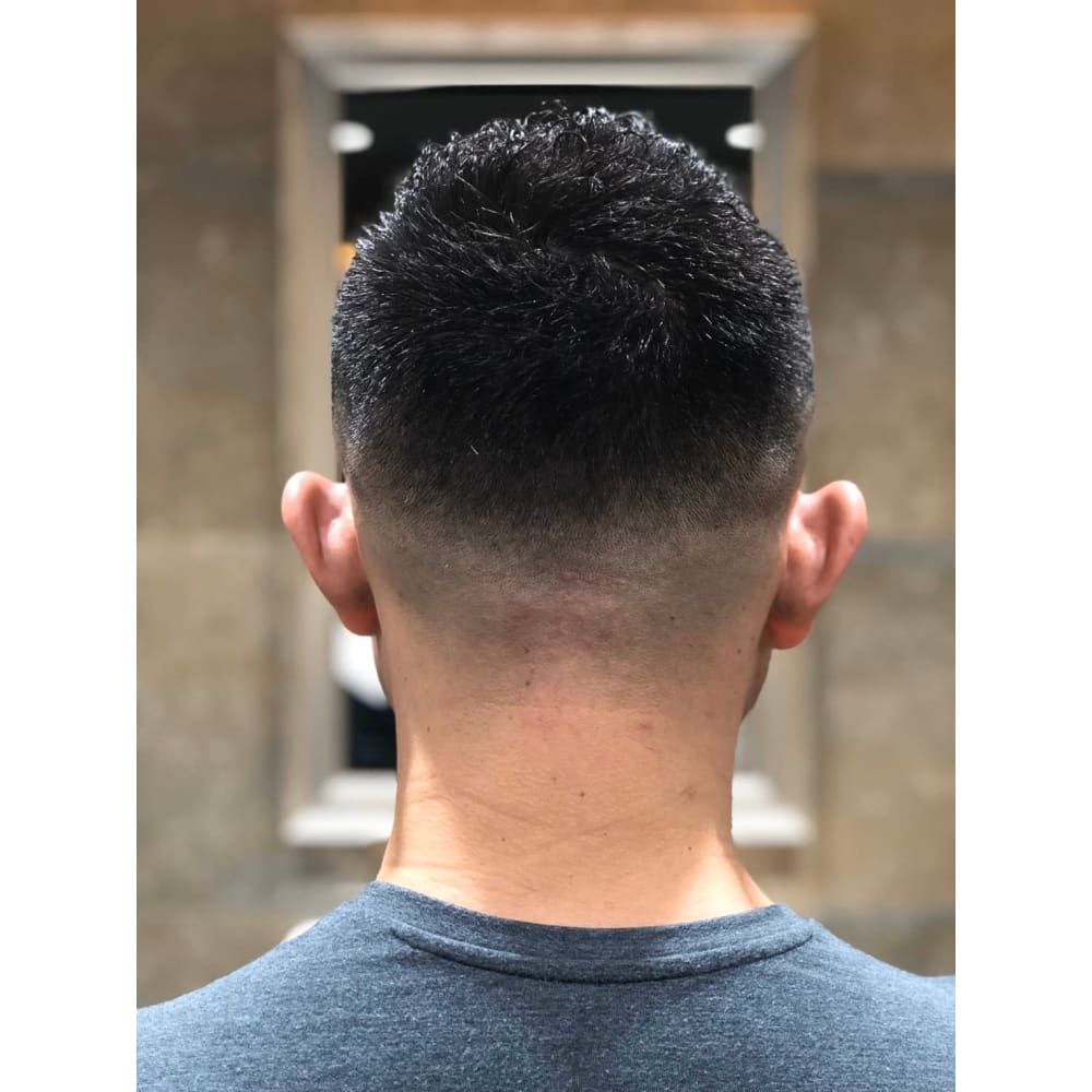 フェードソフトモヒカン 理容室 銀座 新橋 ショート Hiro Ginza 新橋店 理容室 ヒロギンザシンバシテン のヘアスタイル 美容院 美容室を予約するなら楽天ビューティ フェードソフトモヒカン 理容室 銀座 新橋 ショート Hiro Ginza 新橋店 理容室 ヒロギンザシンバシテン のヘアスタイル 美容院 美容室を予約するなら楽天ビューティ