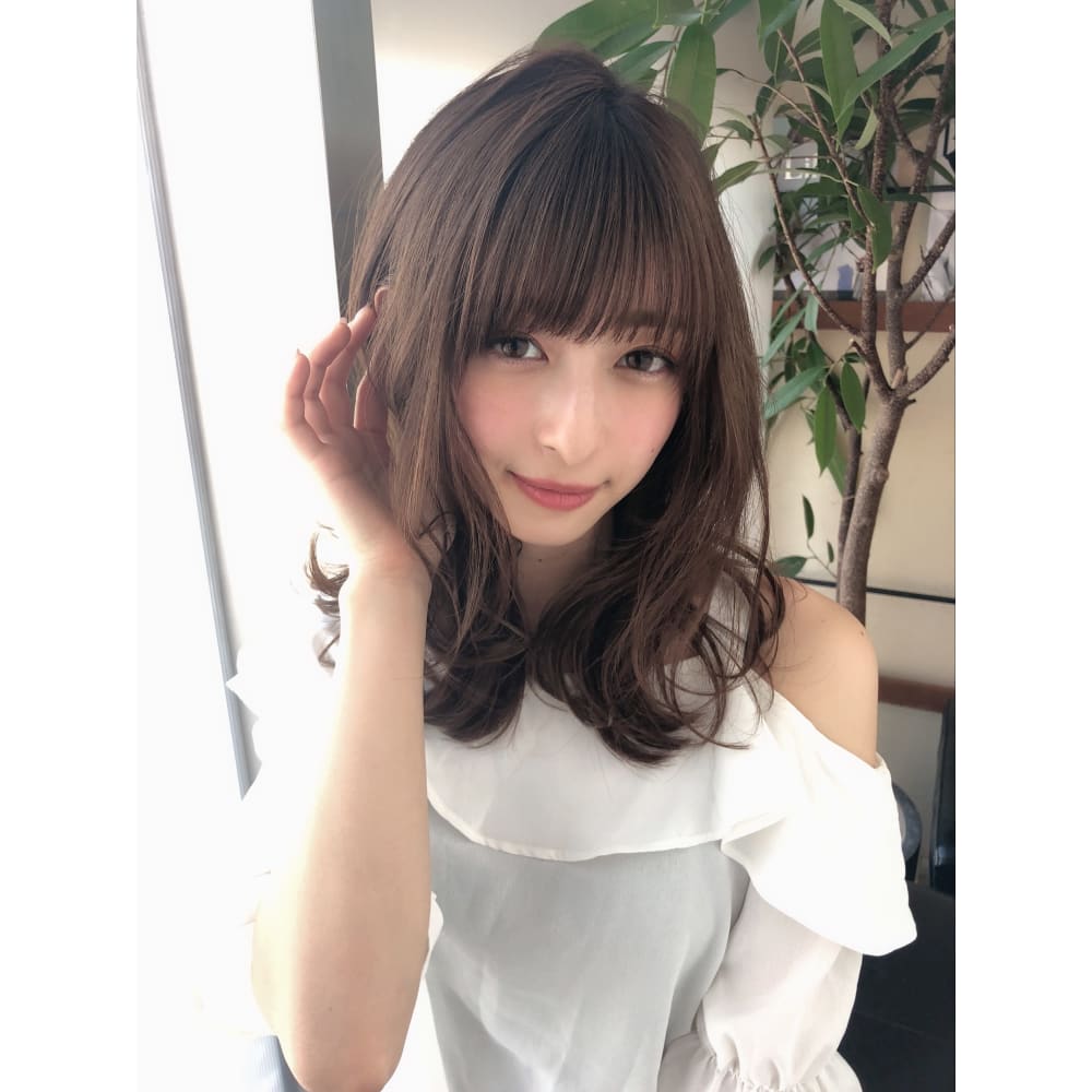 女子アナ風くびれセミディ シナモンブランジュ U 248 Maria By Afloat マリアバイアフロート のヘアスタイル 美容院 美容室を予約するなら楽天ビューティ