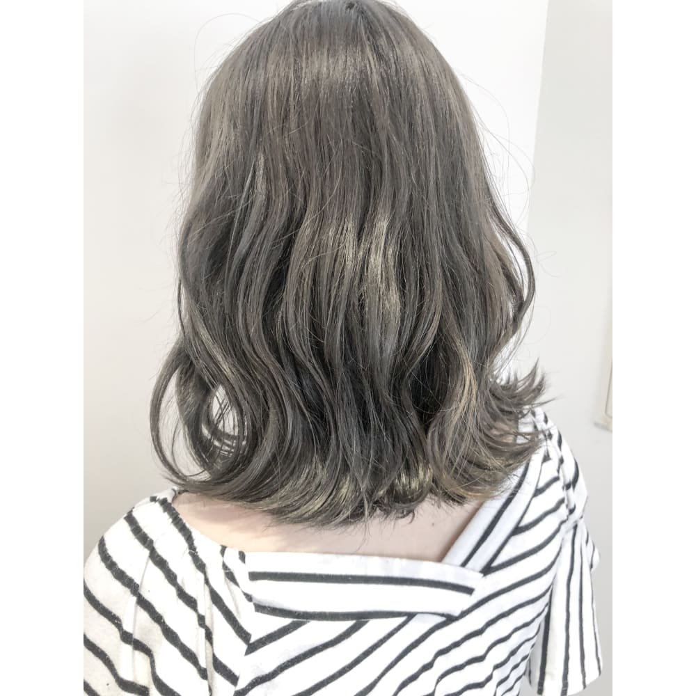 ホワイトアッシュグラデーション Hair Design Filo ヘア デザイン フィーロ のヘアスタイル 美容院 美容室を予約するなら楽天ビューティ ホワイトアッシュグラデーション Hair Design Filo ヘア デザイン フィーロ のヘアスタイル 美容院 美容室を予約するなら楽天ビューティ
