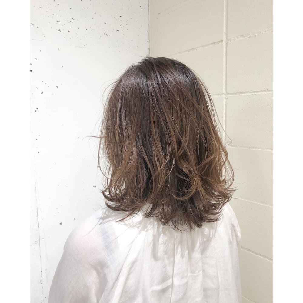 セミウルフ Lourdes Hair Design ルルドヘアーデザイン のヘアスタイル 美容院 美容室を予約するなら楽天ビューティ