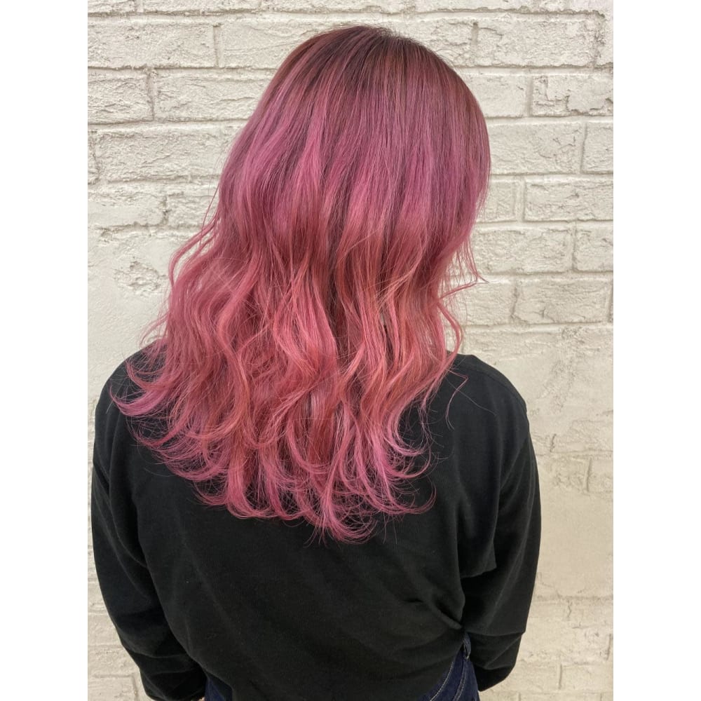 ホットピンクヘアピンクブラウン派手髪ブリーチカラー4097 Prize 池袋西口店 プライズ のヘアスタイル 美容院 美容室を予約するなら楽天ビューティ