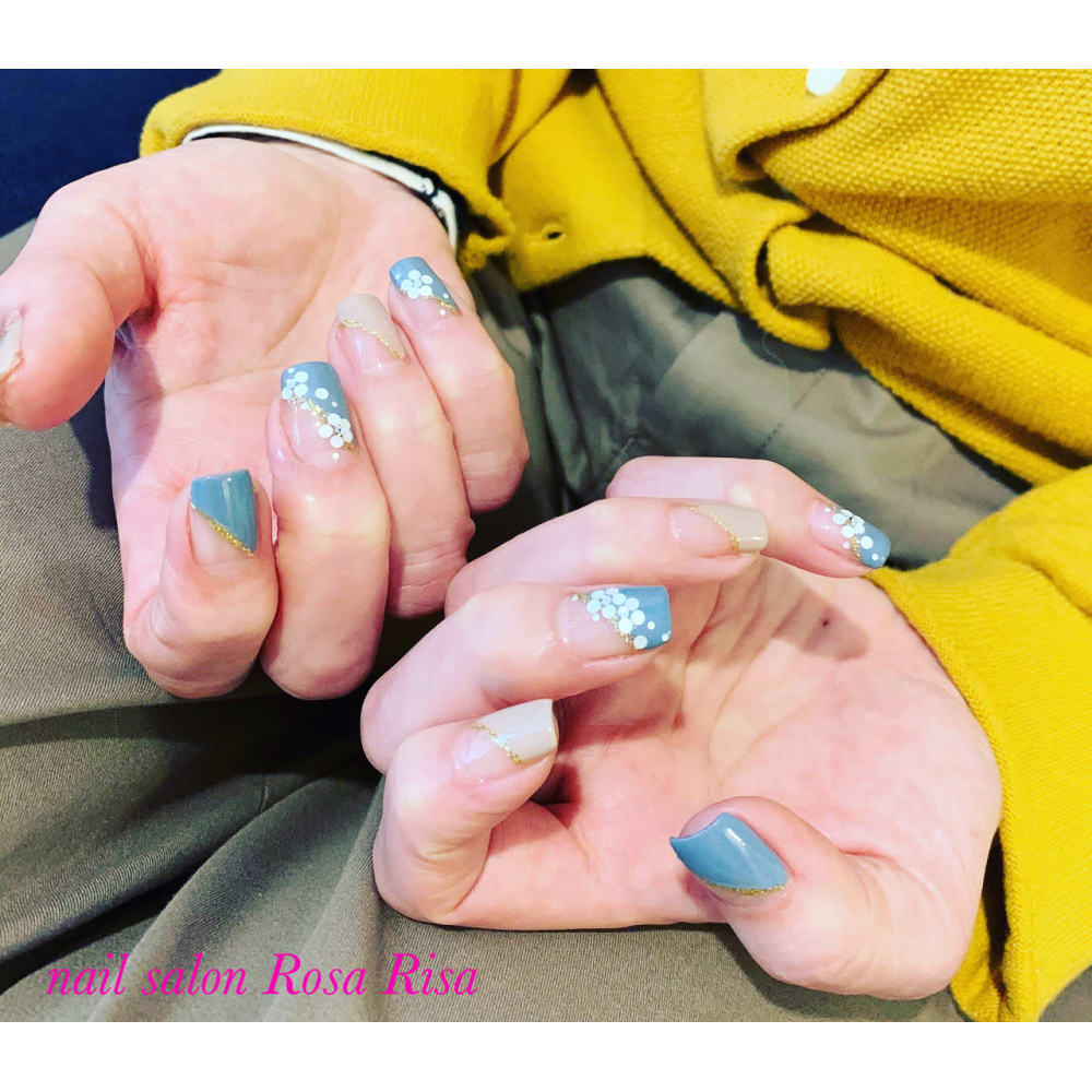 マニキュア派方へ 自分で塗るのが大変 お手伝いします Nail Salon Rosa Risa ネイルサロンロザリサ のこだわり特集 ネイル まつげサロンを予約するなら楽天ビューティ