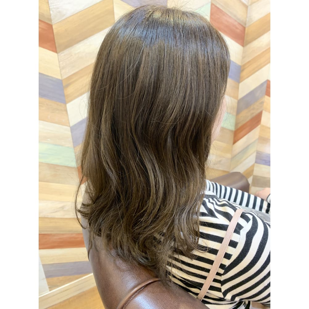カーキブラウン Eile Set エールセット のヘアスタイル 美容院 美容室を予約するなら楽天ビューティ カーキブラウン Eile Set エールセット のヘアスタイル 美容院 美容室を予約するなら楽天ビューティ