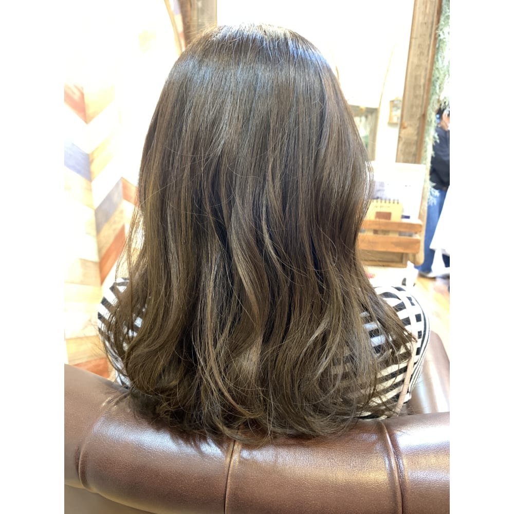 カーキブラウン Eile Set エールセット のヘアスタイル 美容院 美容室を予約するなら楽天ビューティ カーキブラウン Eile Set エールセット のヘアスタイル 美容院 美容室を予約するなら楽天ビューティ