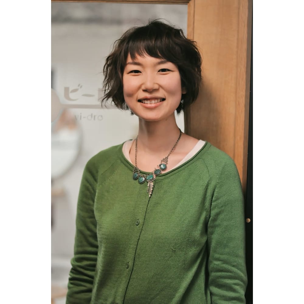 小林 真弓 Vi Dro 吉祥寺店 ビードロキチジョウジテン のスタッフ 美容院 美容室を予約するなら楽天ビューティ