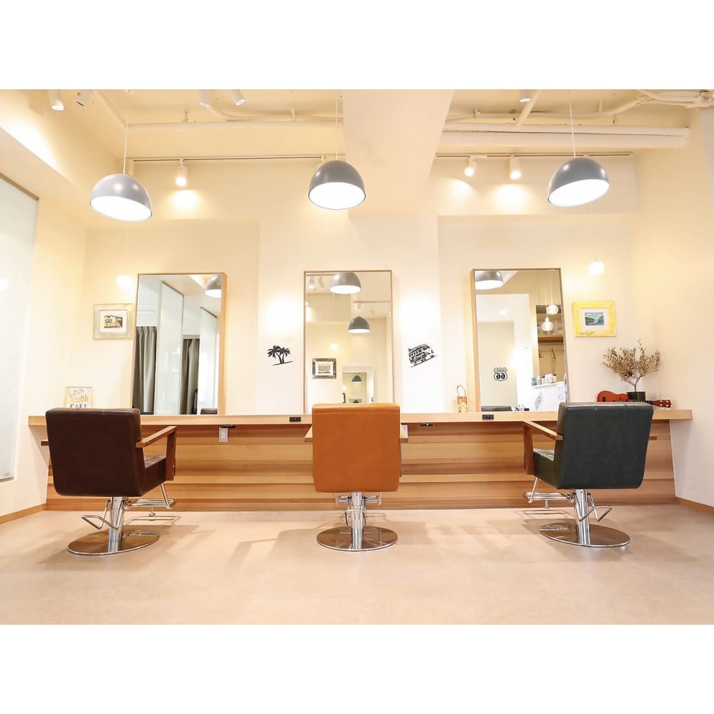 大人気サロンが待望のopen ハワイアンテイストの店内でベテランスタイリストのマンツーマン施術を堪能 Ulu 吉祥寺 ウル キチジョウジ のこだわり特集 美容院 美容室を予約するなら楽天ビューティ