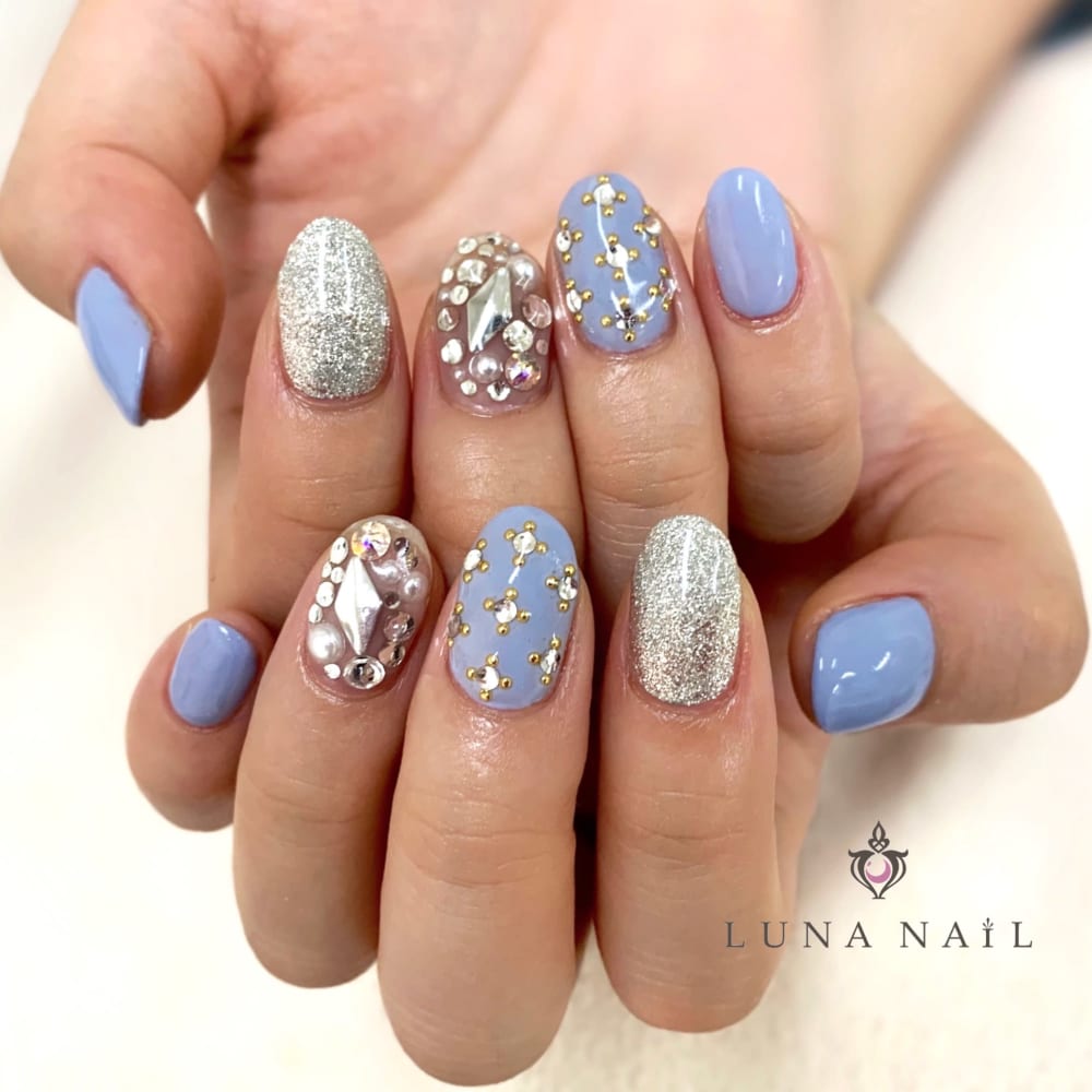 埋め尽くし ブルー Luna Nail ルナネイル のネイルデザイン ネイル まつげサロンを予約するなら楽天ビューティ