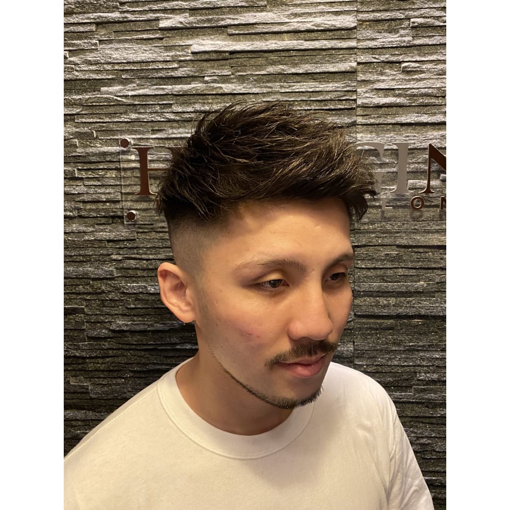 ツーブロック ジェットモヒカン 青山 理容室 メンズ Hiro Ginza Hair Salon 青山店 ヒロギンザヘアーサロンアオヤマテン のヘアスタイル 美容院 美容室を予約するなら楽天ビューティ