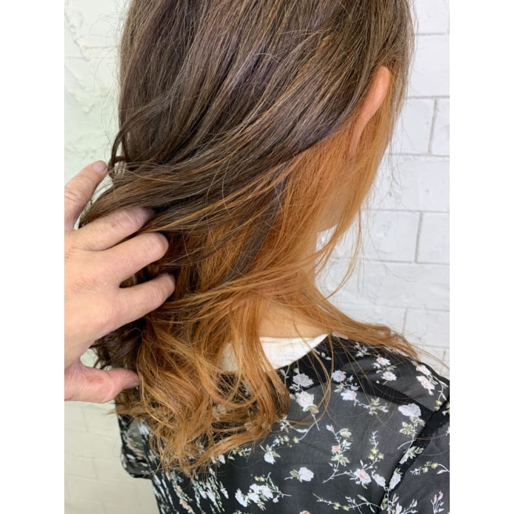 夏オススメインナーカラー コッパーオレンジ Archange By Anyhow 川口駅東口 アルカンジュバイエニーハウ のヘアスタイル 美容院 美容室を予約するなら楽天ビューティ