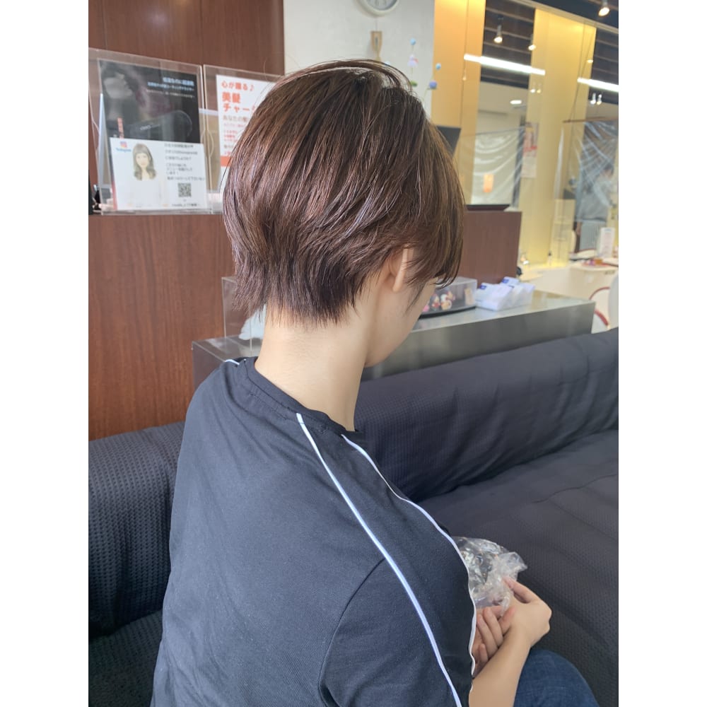 Qualis ショートボブ ショート 耳かけボブ Qualis 上板橋店 クオリスカミイタバシテン のヘアスタイル 美容院 美容室を予約するなら楽天ビューティ