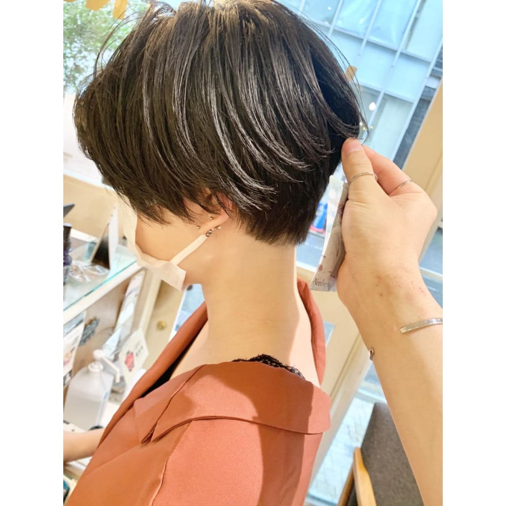 大人かわいい小顔丸みのあるショート 代30代40代 Neolive Aim 横浜店 ネオリーブアイムヨコハマテン のヘアスタイル 美容院 美容室を予約するなら楽天ビューティ