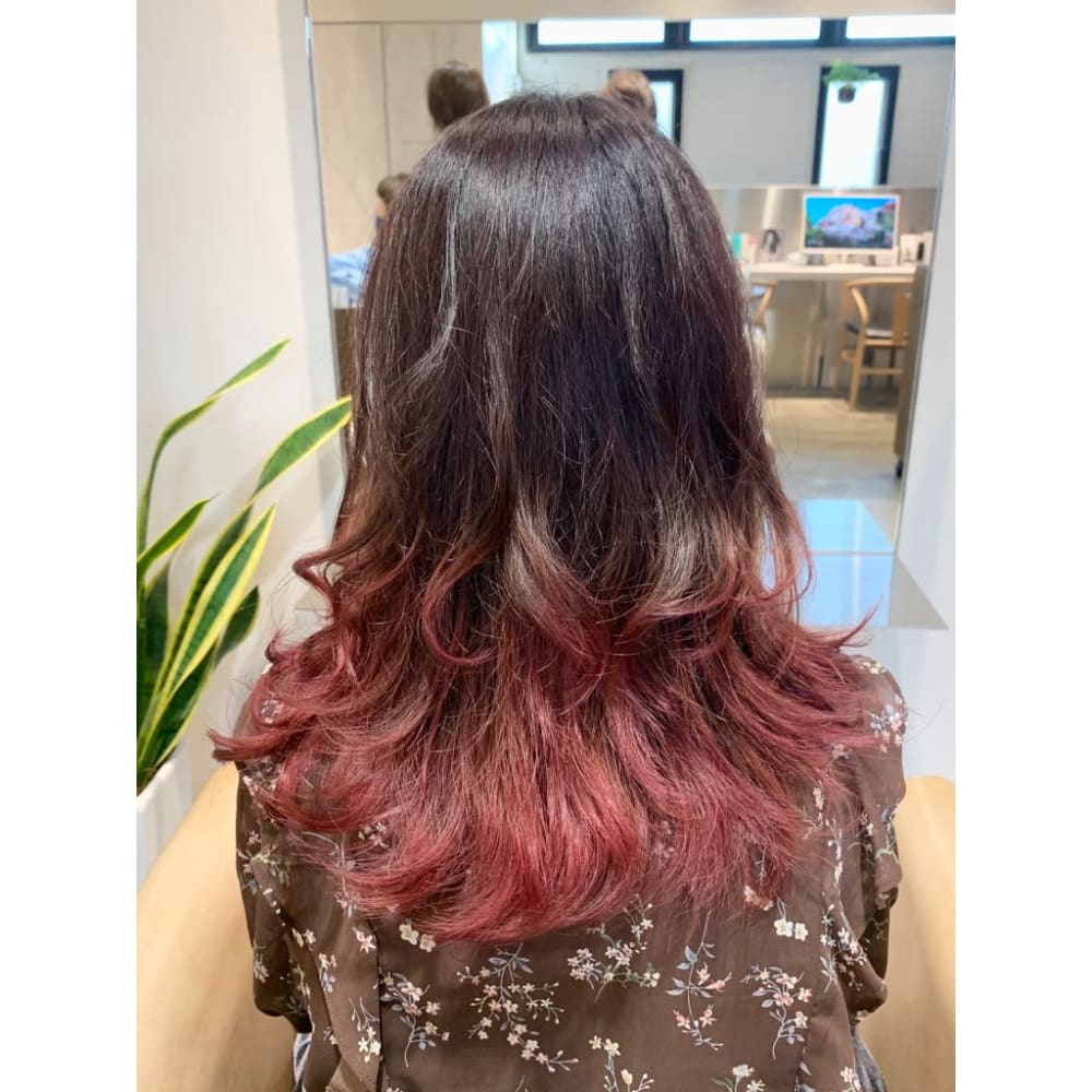 毛先のみ1回ブリーチ チェリーピンクグラデーション Hair Make Opsis オプシス のヘアスタイル 美容院 美容室を予約するなら楽天ビューティ 毛先のみ1回ブリーチ チェリーピンクグラデーション Hair Make Opsis オプシス のヘアスタイル 美容院 美容室を予約するなら楽天ビューティ