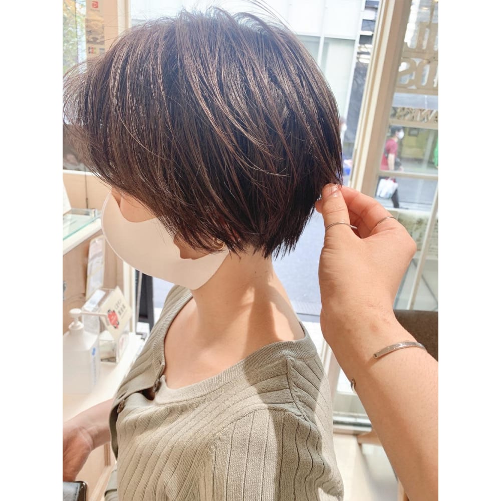 大人かわいい小顔丸みのあるショート 代30代40代 Neolive Aim 横浜店 ネオリーブアイムヨコハマテン のヘアスタイル 美容院 美容室を予約するなら楽天ビューティ