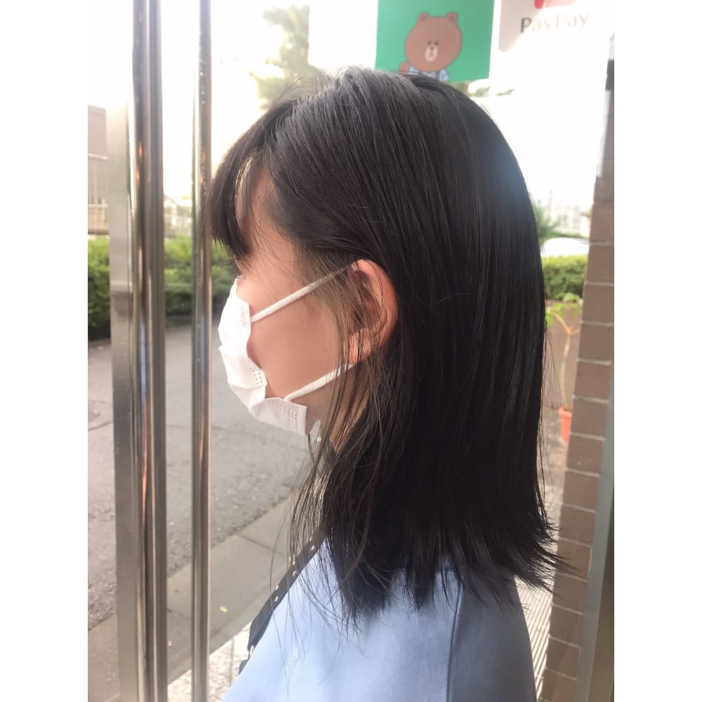 イヤリングカラー シルバーベージュ Kiki By Kenje キキバイケンジ のヘアスタイル 美容院 美容室を予約するなら楽天ビューティ