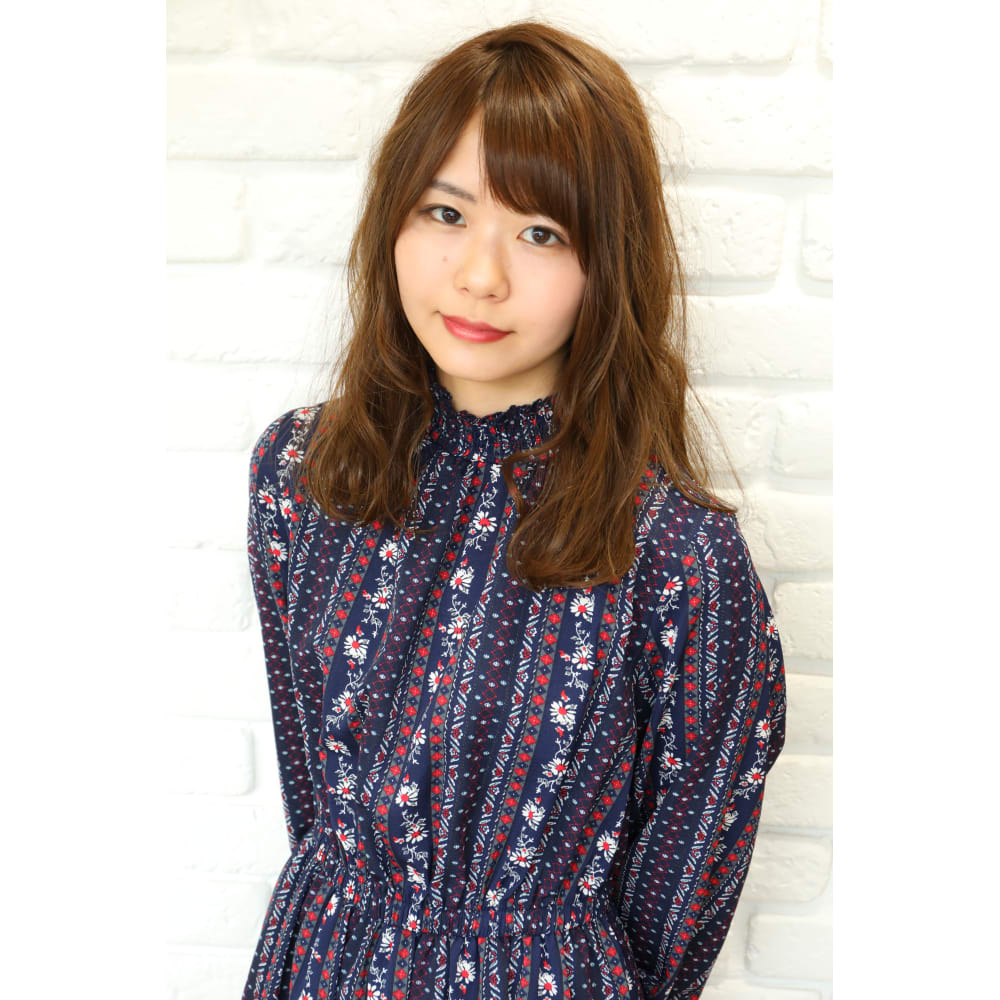 鎖骨レングスカール Shape Garden Kameari シェイプガーデン カメアリ のヘアスタイル 美容院 美容室を予約するなら楽天ビューティ